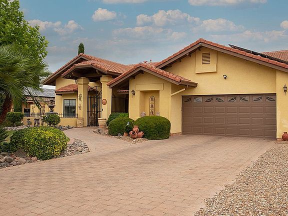 3rd image of 2835 Palmer Dr