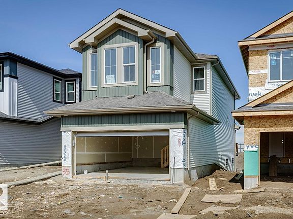 3rd image of 35 Axelwood Cres