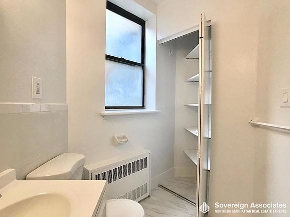 5th image of 953 Amsterdam Ave APT 2c