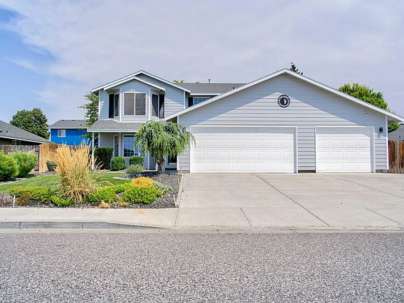2nd image of 7915 Quadra Dr