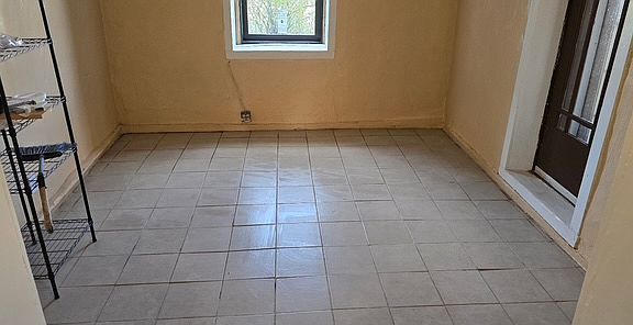 4th image of 6 Escuelita Ln