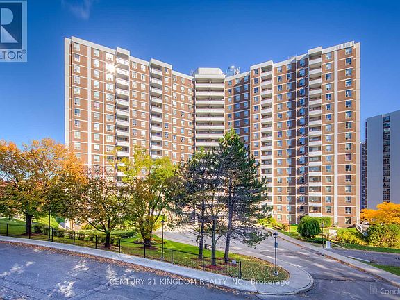2nd image of 10 Edgecliff Golfway #1819