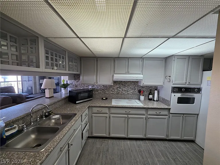 750 S Royal Crest Cir #313 — Photo 11