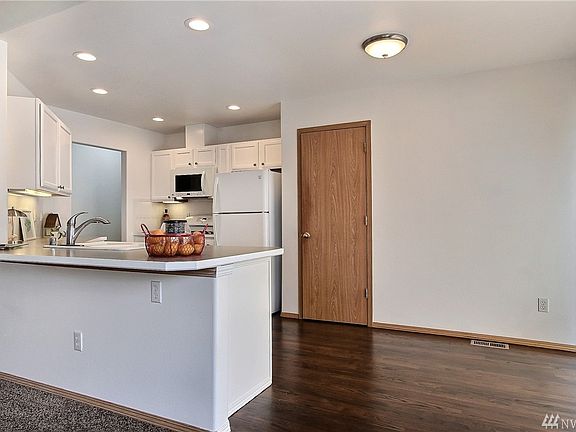 4th image of 8712 204th Street Ct E