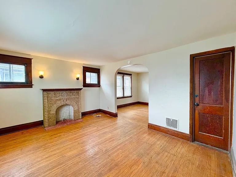 74 Houston St #2 — Photo 5