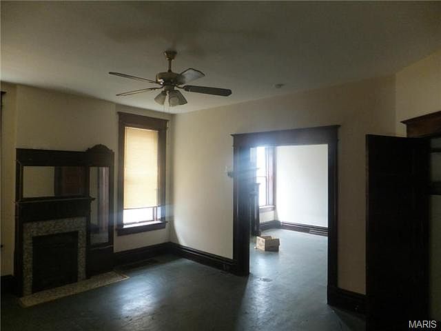2nd image of 2303-2305 Russell Blvd