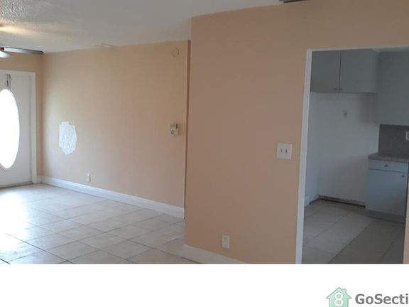 3rd image of 2931 NW 8th St