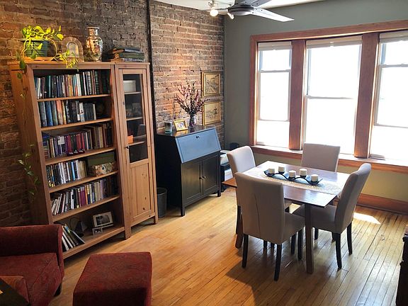 3rd image of 1247 W Leland Ave #3