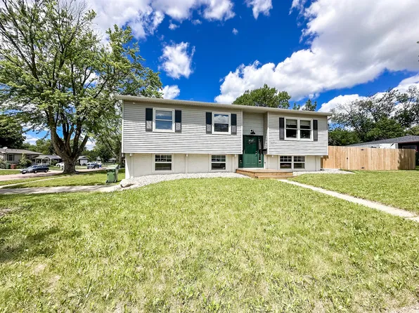 2003 Elmwood Dr, Brookings, SD 57006