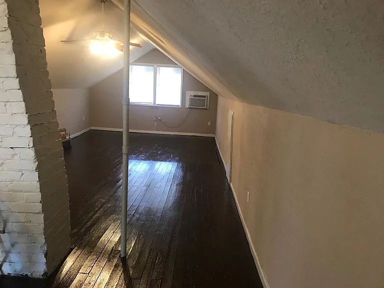 big attic room in the 2nd floor with its own ac/heat
