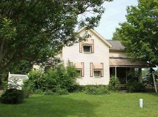 7456 Columbia Rd, Olmsted Falls, OH 44138
