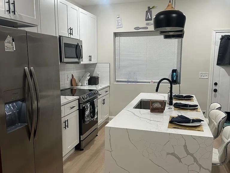 533 N Lakewood Ave — Photo 11