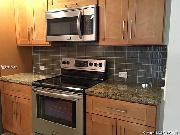 4th image of 1740 NW North River Dr APT 525