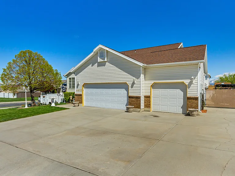 4573 S 5505 W — Photo 25