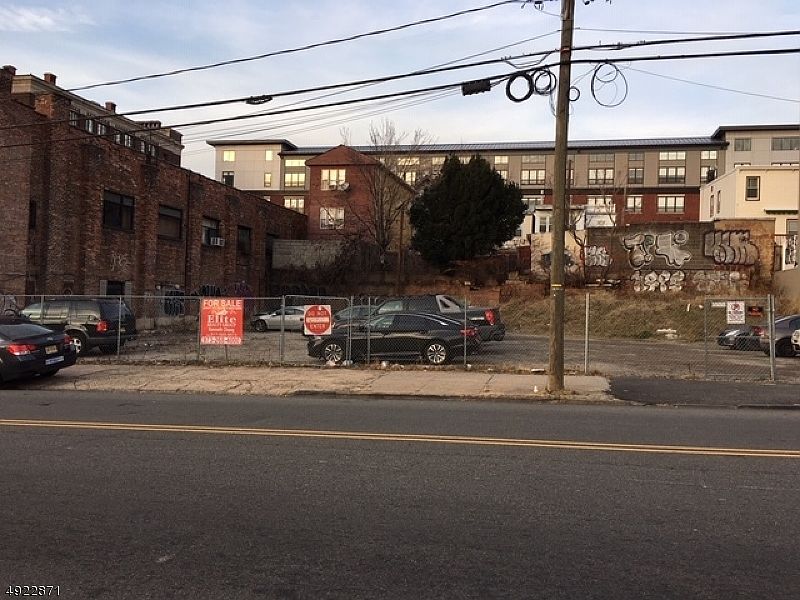 1st image of 854 Newark Ave