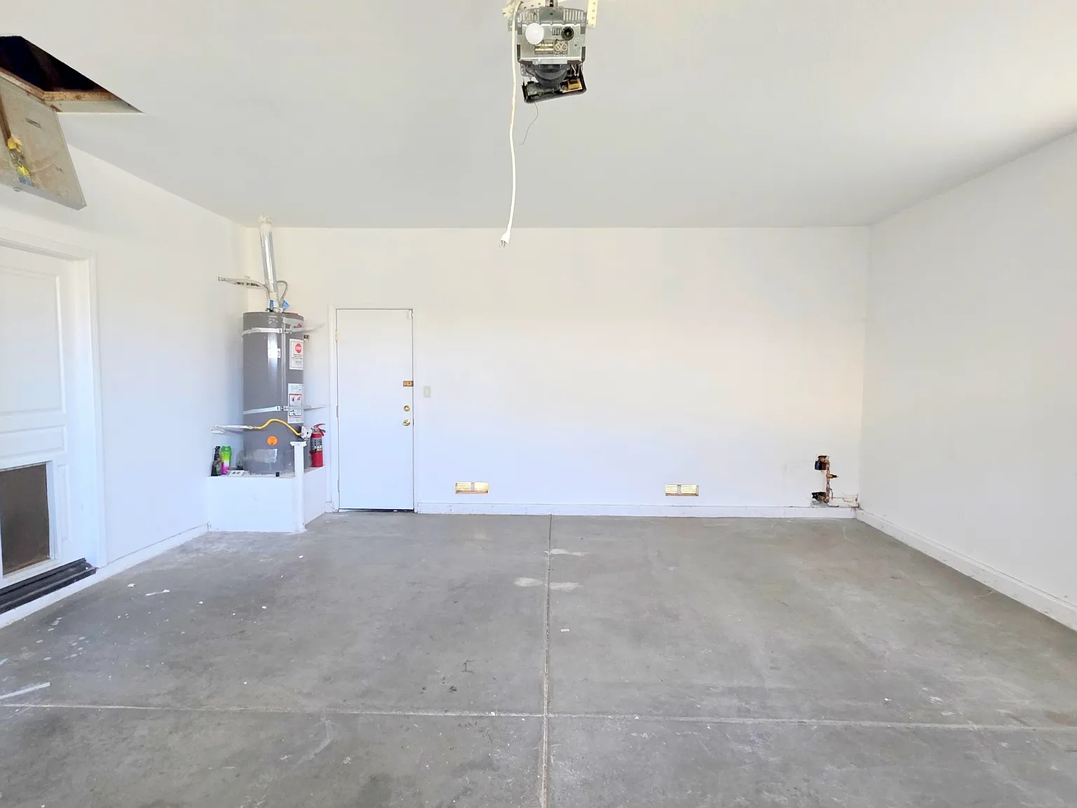 6536 Laurel St Eastvale CA 92880 - 1 — Photo 2
