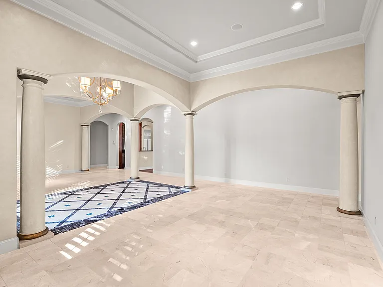 4624 Byron Cir — Photo 6