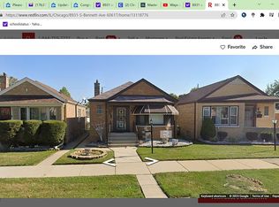 8931 S Bennett Ave, Chicago, IL 60617