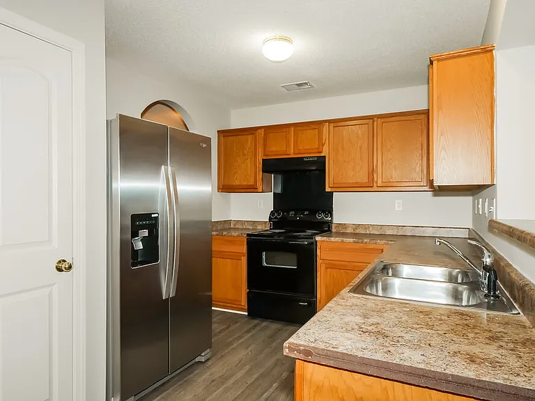 1481 Lawson Dr — Photo 8