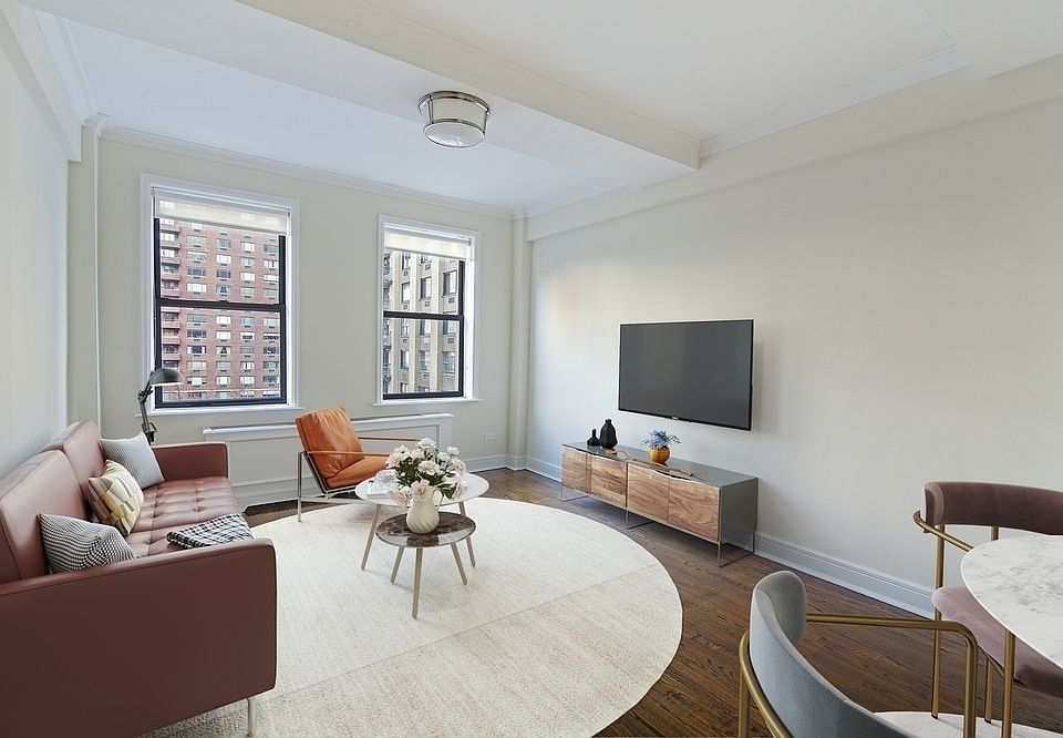 1st image of 210 W 70th St APT 404