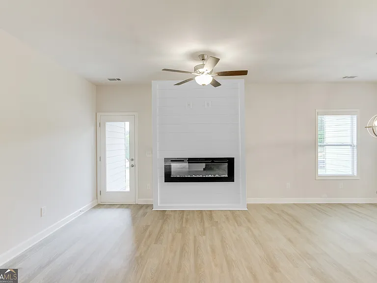 6428 Pine Station Dr — Photo 7