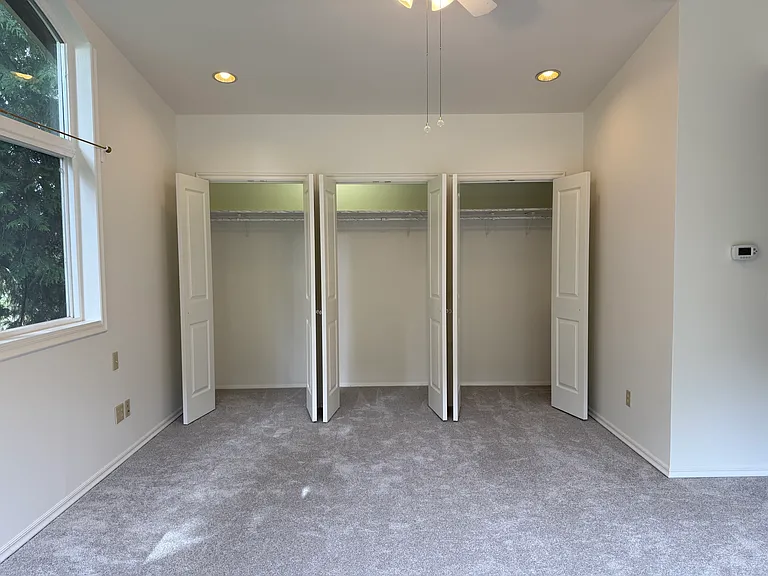 2703 NE 92nd St — Photo 11
