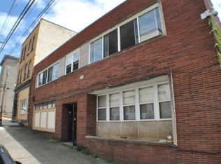 479 3rd St APT 6, Pitcairn, PA 15140