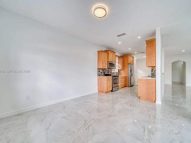 15958 SW 71st Ter — Photo 2