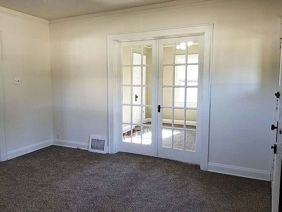 4th image of 707 S Greenwood Ave