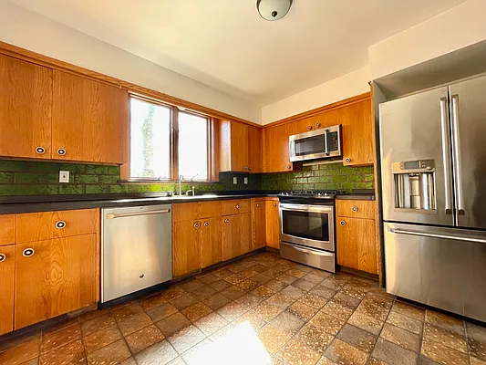 Rented by Corcoran | media 1