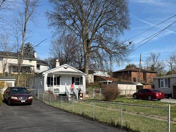 3rd image of 207 Avon Rd
