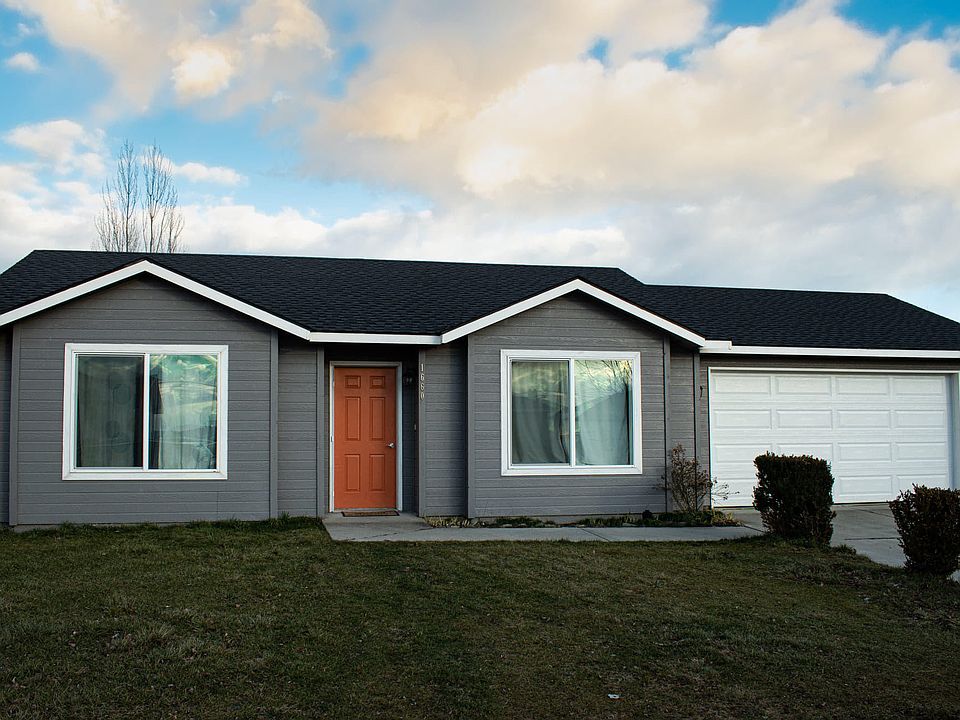 1st image of 1660 N Foxglove Ln