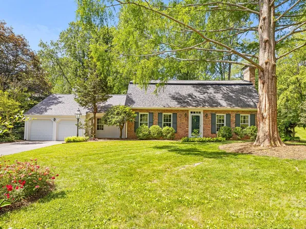 2 Honey Dr, Asheville, NC 28805