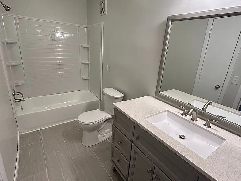 246 White Bridge Rd #C5 — Photo 6