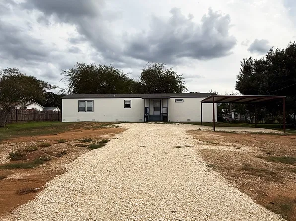 7970 1st St, Somerset, TX 78069