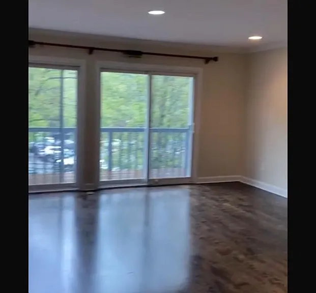 25 Barker St #308 — Photo 6