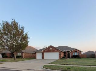 2416 Tropicana Ave, Norman, OK 73071