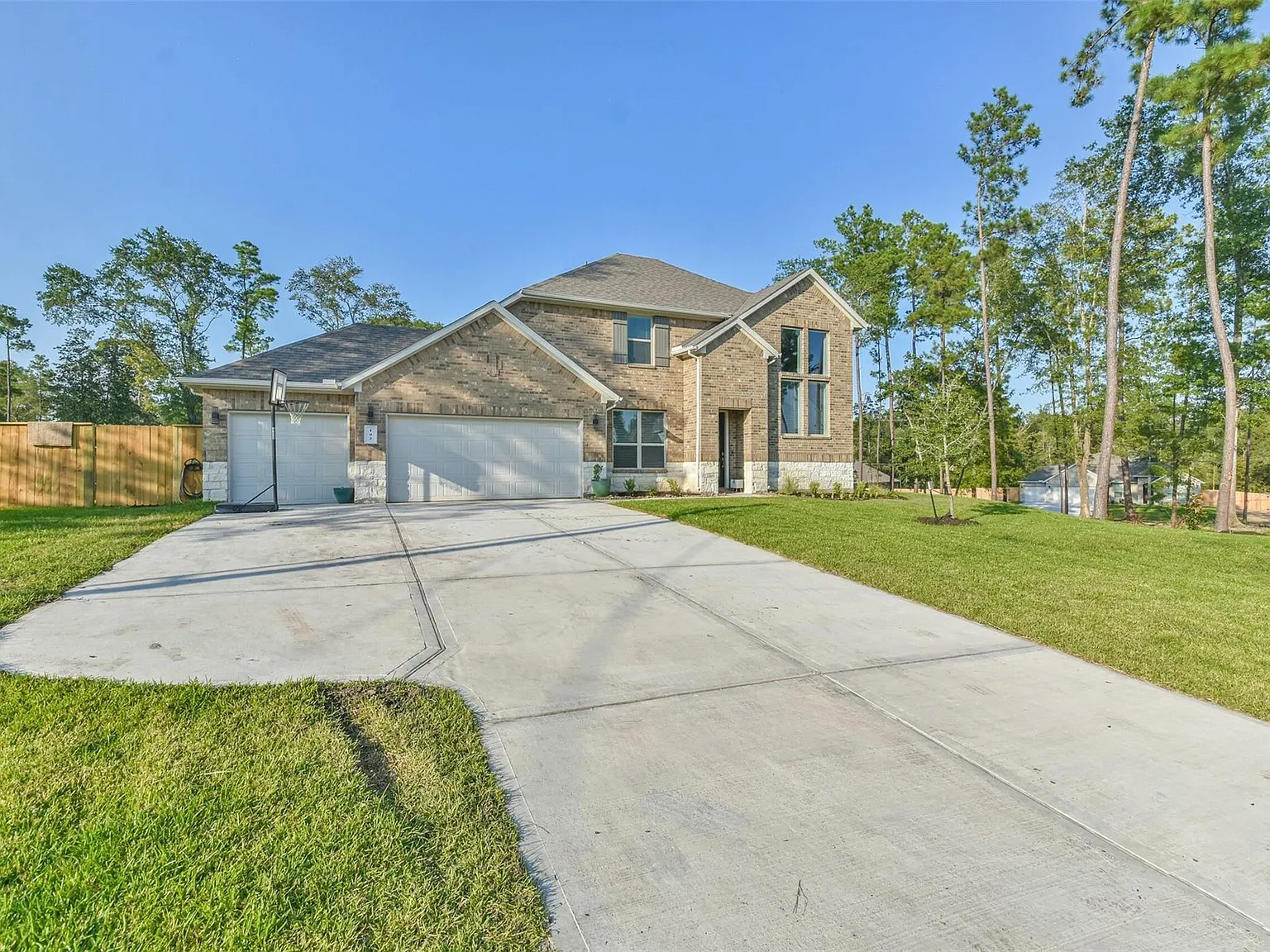 4 bed, 3.0 bath, 3179 sqft, $3,600 — Photo 4
