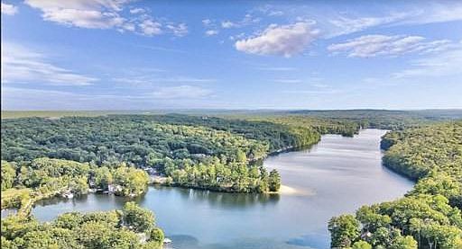 1st image of 56 Lakeshore Dr
