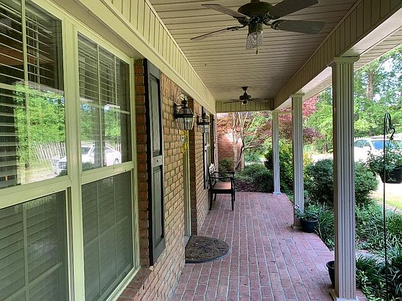 2nd image of 149 Waterford Dr.