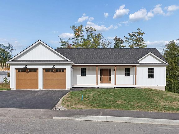 4th image of 32 Woodbrey Lane