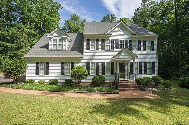 1st image of 100 Norwood Creek Ct