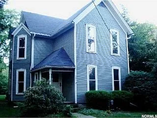 201 S Main St photo 1
