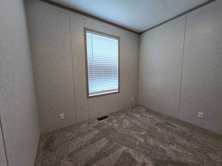 29800 Guilford Cir #282 — Photo 15