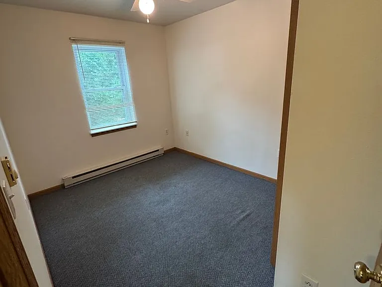90 E Gridley Ave — Photo 41