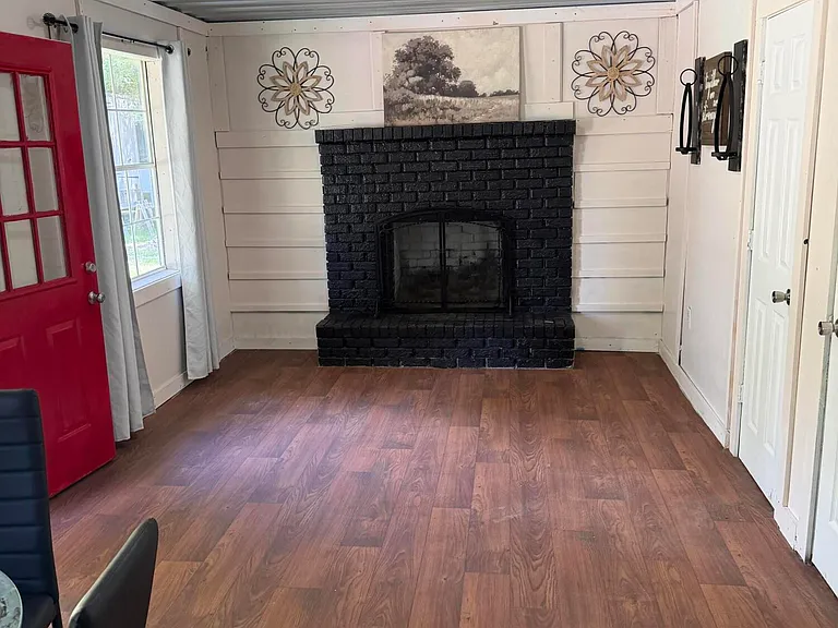 164 County Road 179 — Photo 2