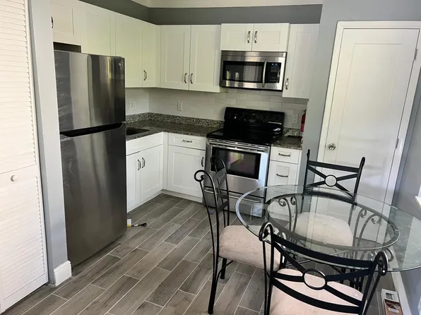 1435 SW 24th Ct APT B, Fort Lauderdale, FL 33315