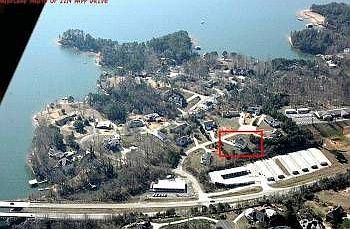 2nd image of 2214 Papp Dr