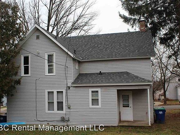 2nd image of 204 1/2 S 6th Ave