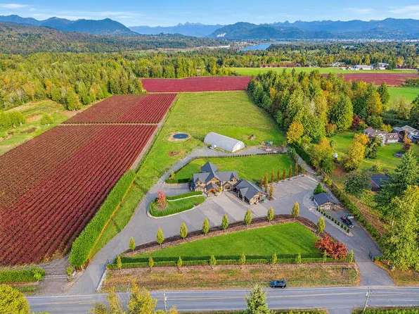 7460 Bradner Rd, Abbotsford, BC V4X 2B6